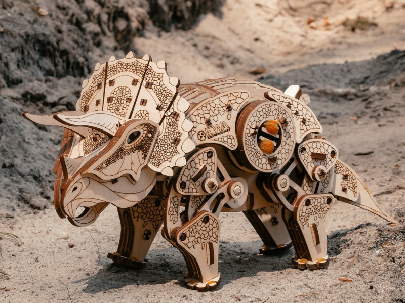 Triceratops Construction Kit