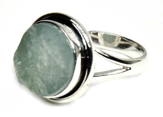 Size 7 Aquamarine Ring - Handcrafted Sterling Silver with Healing Properties