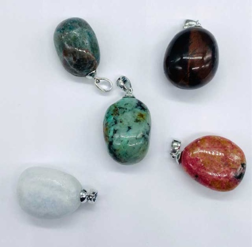3/4 Stone Various Pendant - A Unique Crystal Jewelry Experience