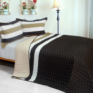 3Pc Vermicelli-Quilted Patchwork Quilt Set - Silent Night