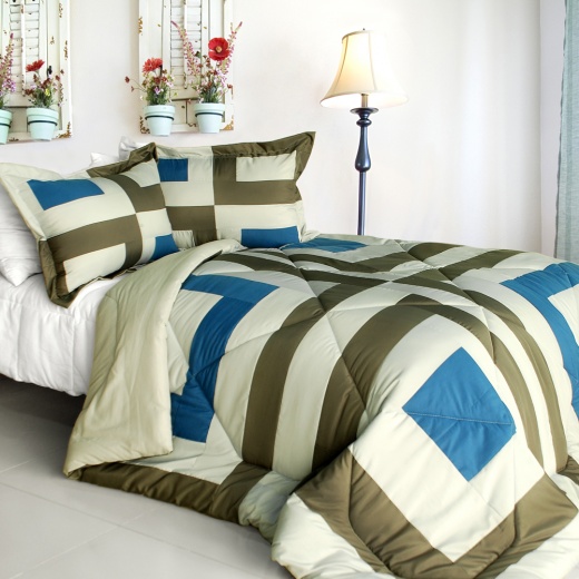 Quilted Patchwork Down Alternative Comforter Set - So Young