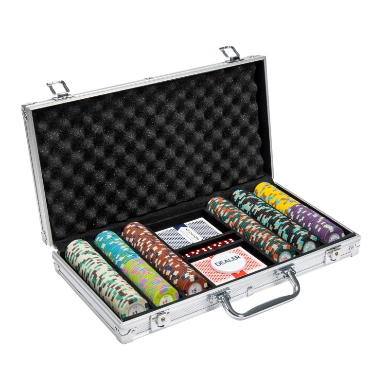 300Ct Claysmith Gaming Poker Knights Chip Set In Aluminum