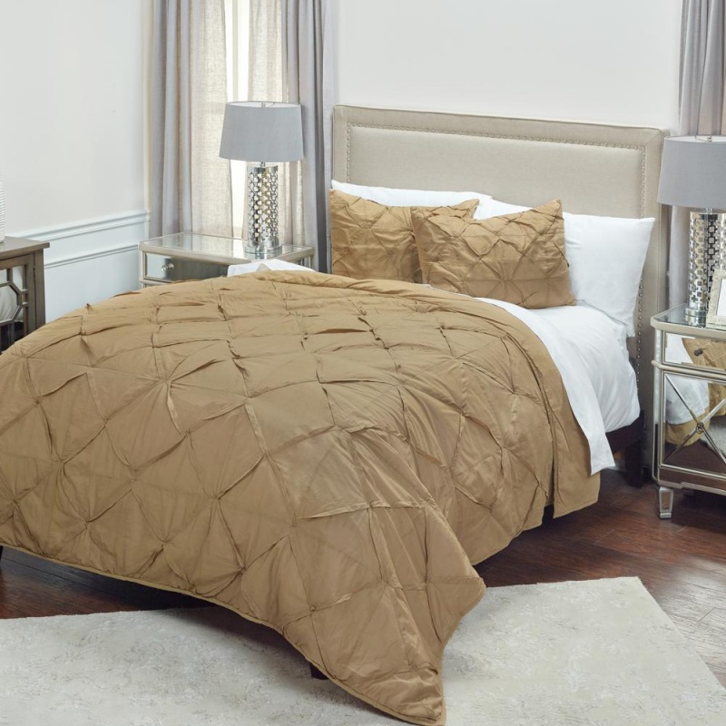Rizzy Home 90" x 92" Quilt