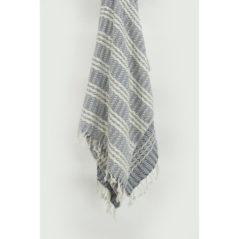 Rizzy Home 50" x 60" Throw