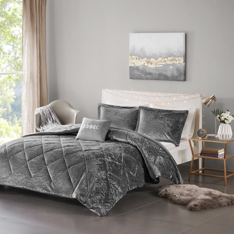 Velvet Duvet Cover Set With Throw Pillow