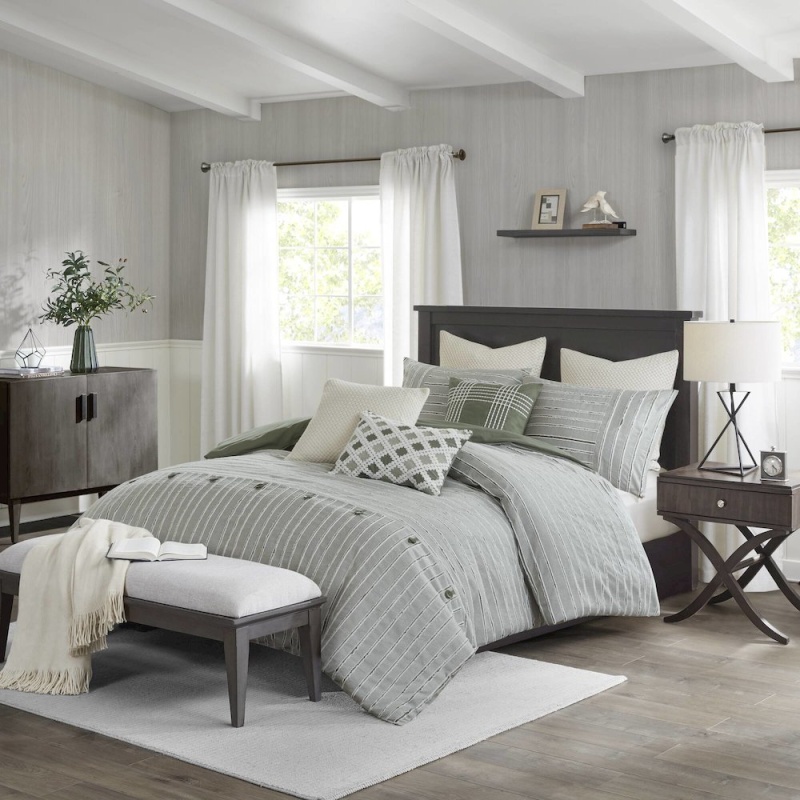 Oversized Cotton Clipped Comforter Set With Euro Shams And Throw Pillows