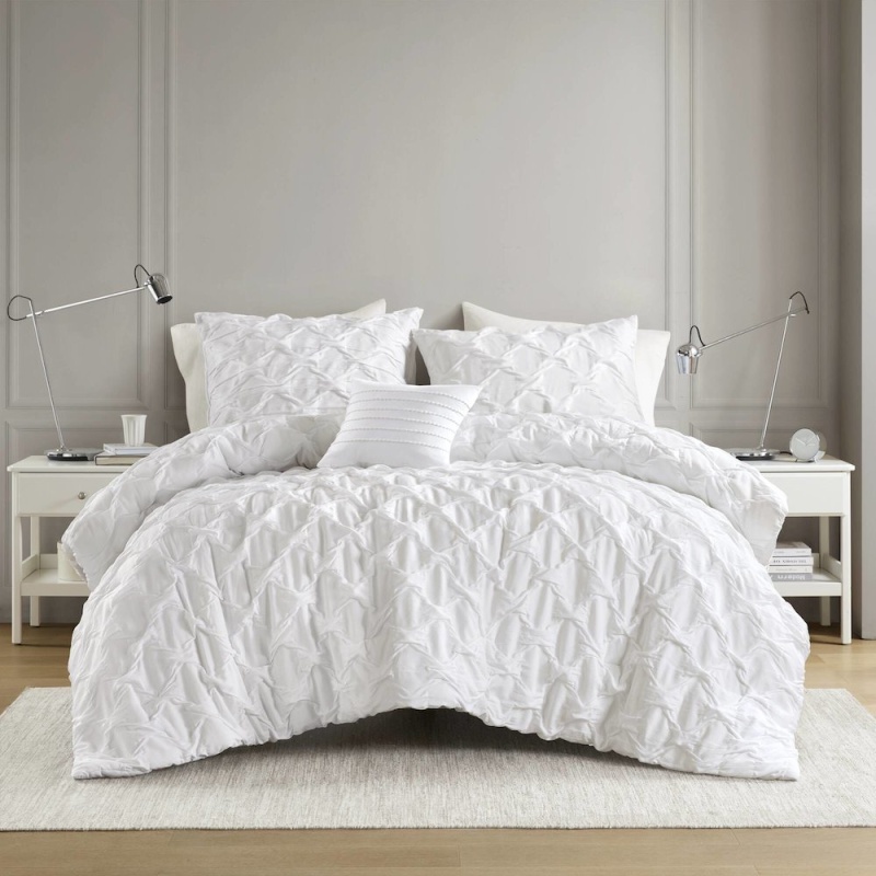 Bailey Diamond Pucker Woven Comforter Set, White Color
