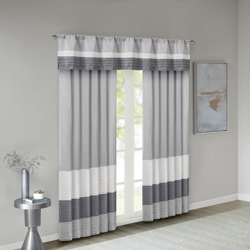 Polyoni Pintuck Valance