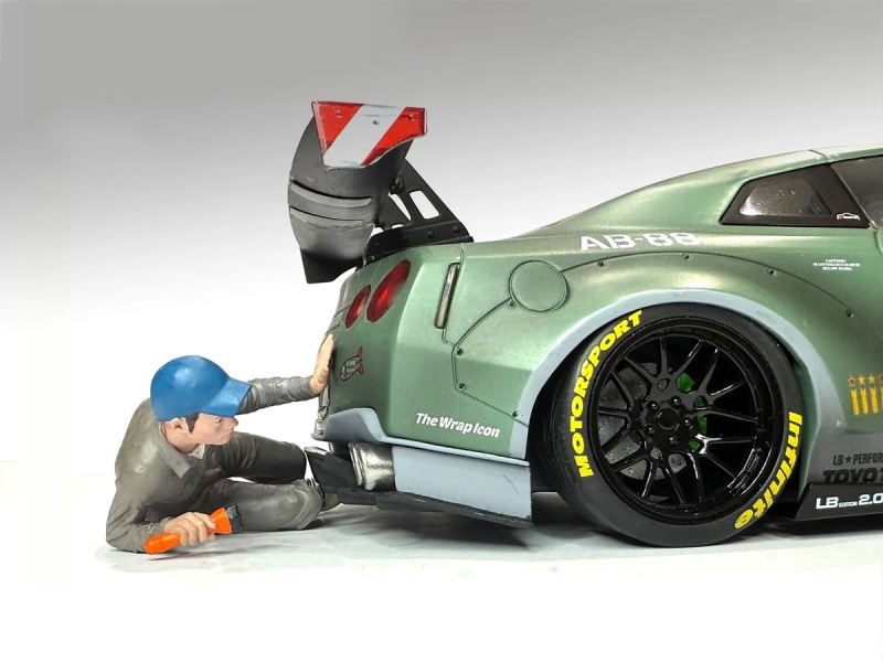 "Top Tuners" Figure #4 "Premium" Series For 1/24 Scale Models By American Diorama