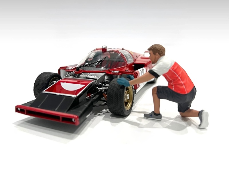 "Race Crew" Figure #1 for 1/24 Scale Models