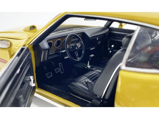 1971 Pontiac Gto Judge Quezal Gold Metallic Limited Edition To 366 Pieces Worldwide 1/18 Diecast Model Car By Acme