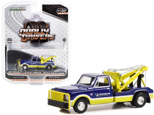 1967 Chevrolet C-30 Dually Wrecker Tow Truck Diecast Model Car