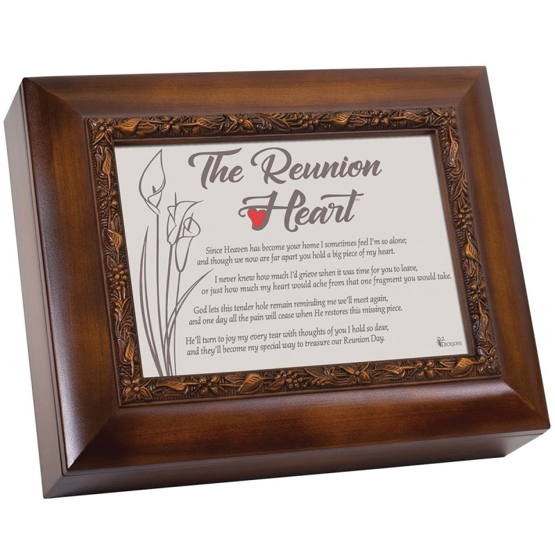 Box Urn Reunion Heart Walnut 10X8x3