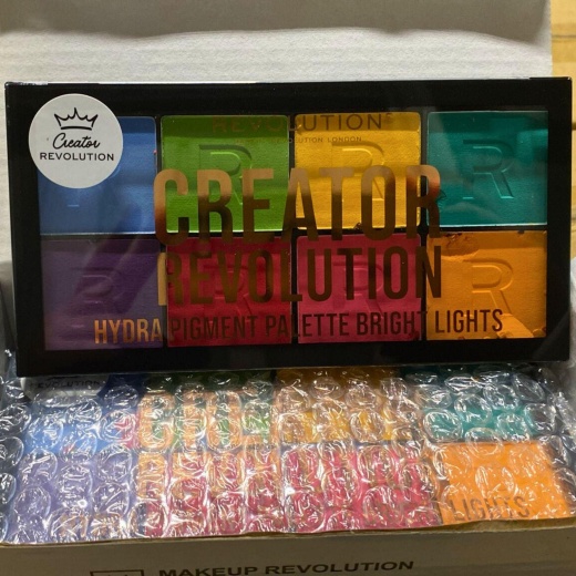 Revolution Creator Revolution Hydra Pigment Palette Bright Lights (30 Pcs Lot)