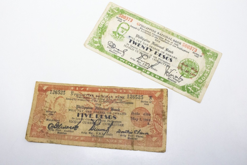 Liberation Of The Philippines: Two Guerilla Notes (Billfold)