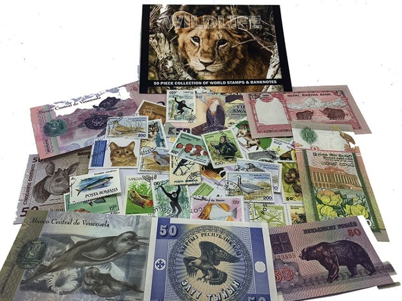 Wildlife: 50 Piece Collection Of World Stamps & Banknotes (Clear Box)