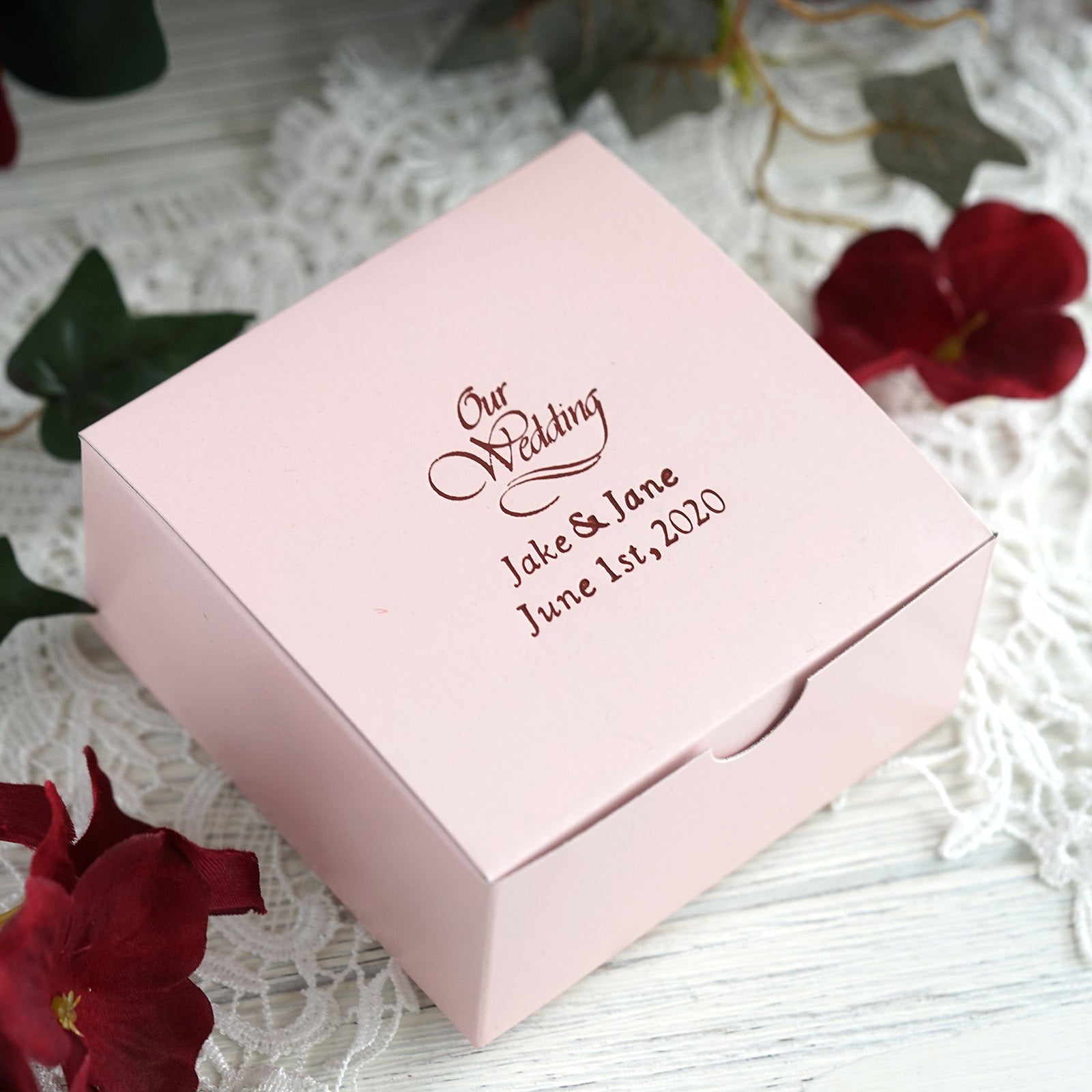 Recyclable Cake Boxes for Cupcakes and Large Cakes