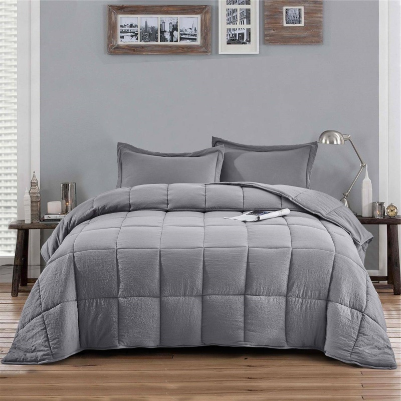Full/Queen Traditional Microfiber Reversible 3 Piece Comforter Set In Grey