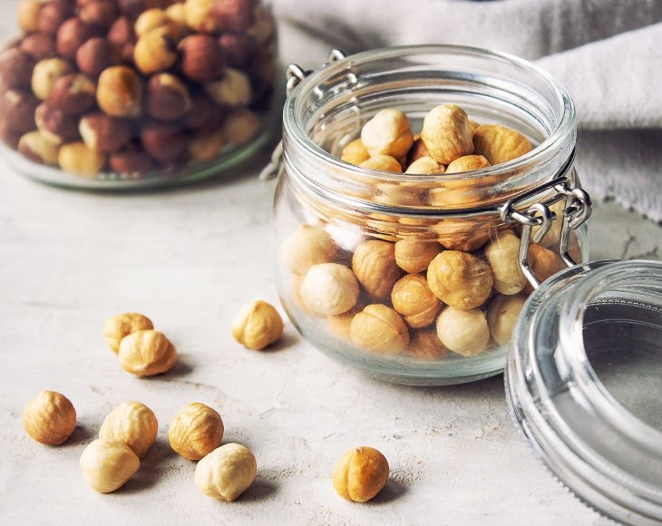 Organic Dry Roasted Blanched Hazelnuts With Himalayan Salt