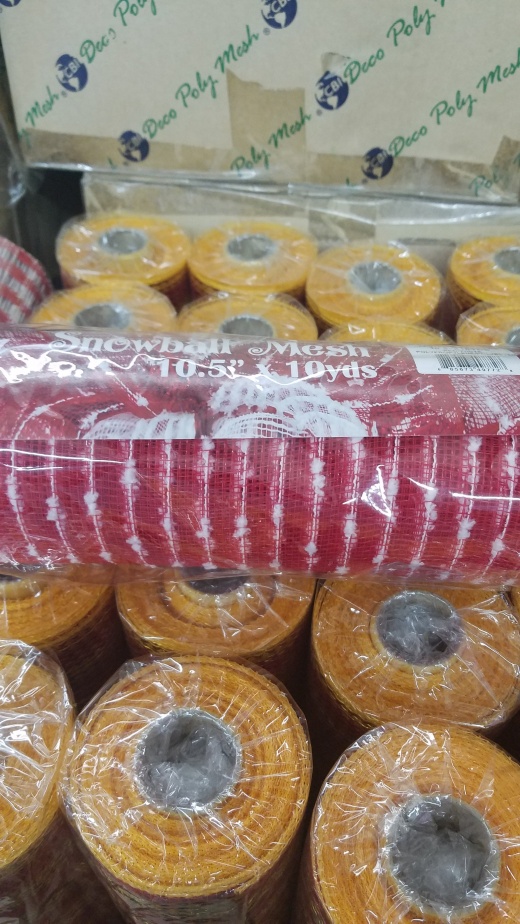 10.5"X10yd Cotton Ball/Snowdrift Poly Mesh - Red