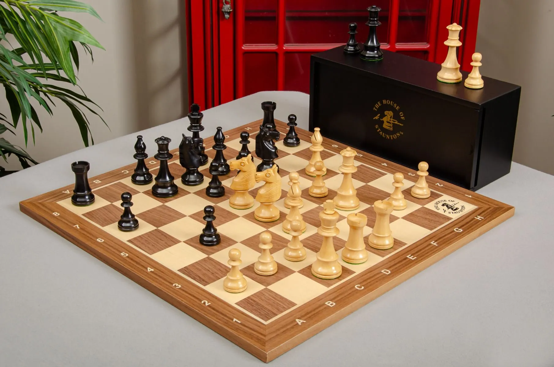 Magnus Carlsen Signature Series Chess Set, Bag And Board Combination