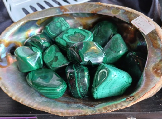 Malachite Crystal Tumbled Stones (1 to 2 Inches)