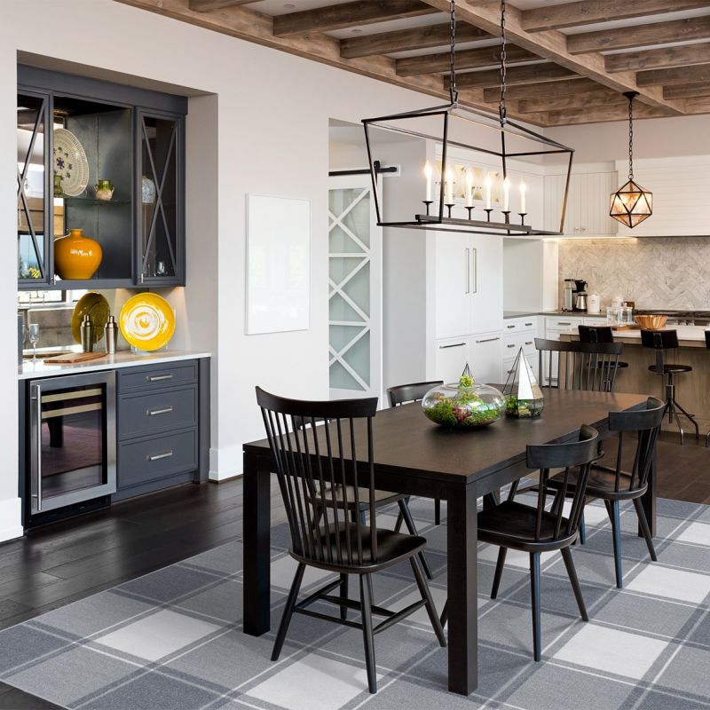 Highlander 10'9" x 13'2" Area Rug in Cloudy