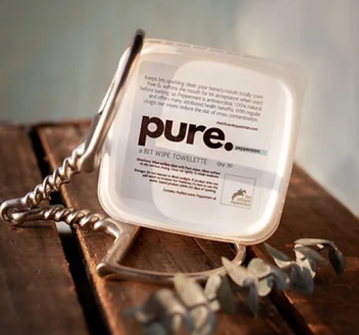 Pure. A Bit Wipe Towelette - Cinnamon