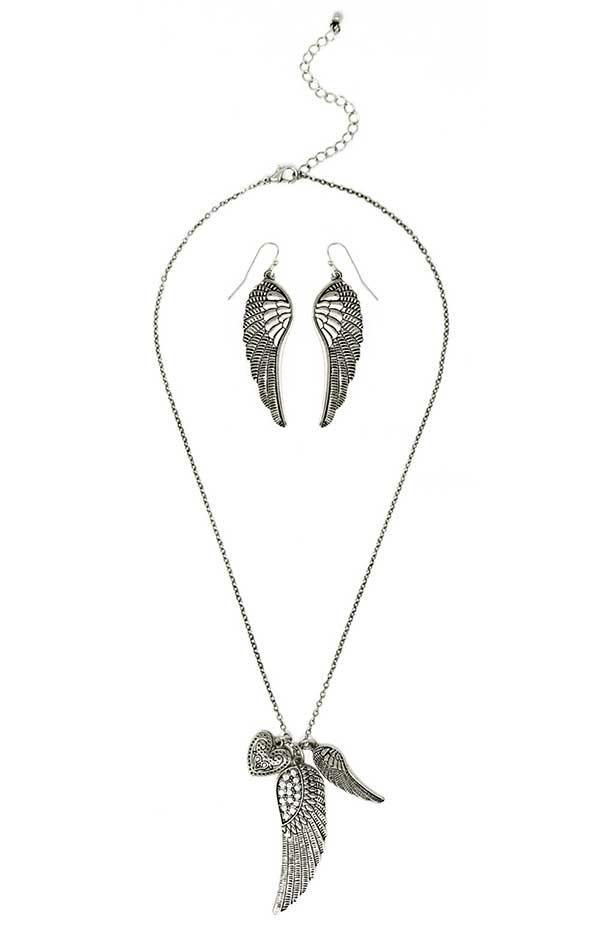 Angel Wing Pendant Necklace Set