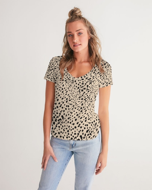 Women's V-Neck Tee Cheetah Cream