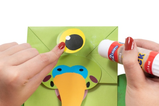 READY 2 LEARN Paper Bag Puppet Pets - 238 Pieces - 6 Animals - Puppet  Making Kit for Kids Ages 3-5 - Inspire Creativity, Storytelling and Role  Play