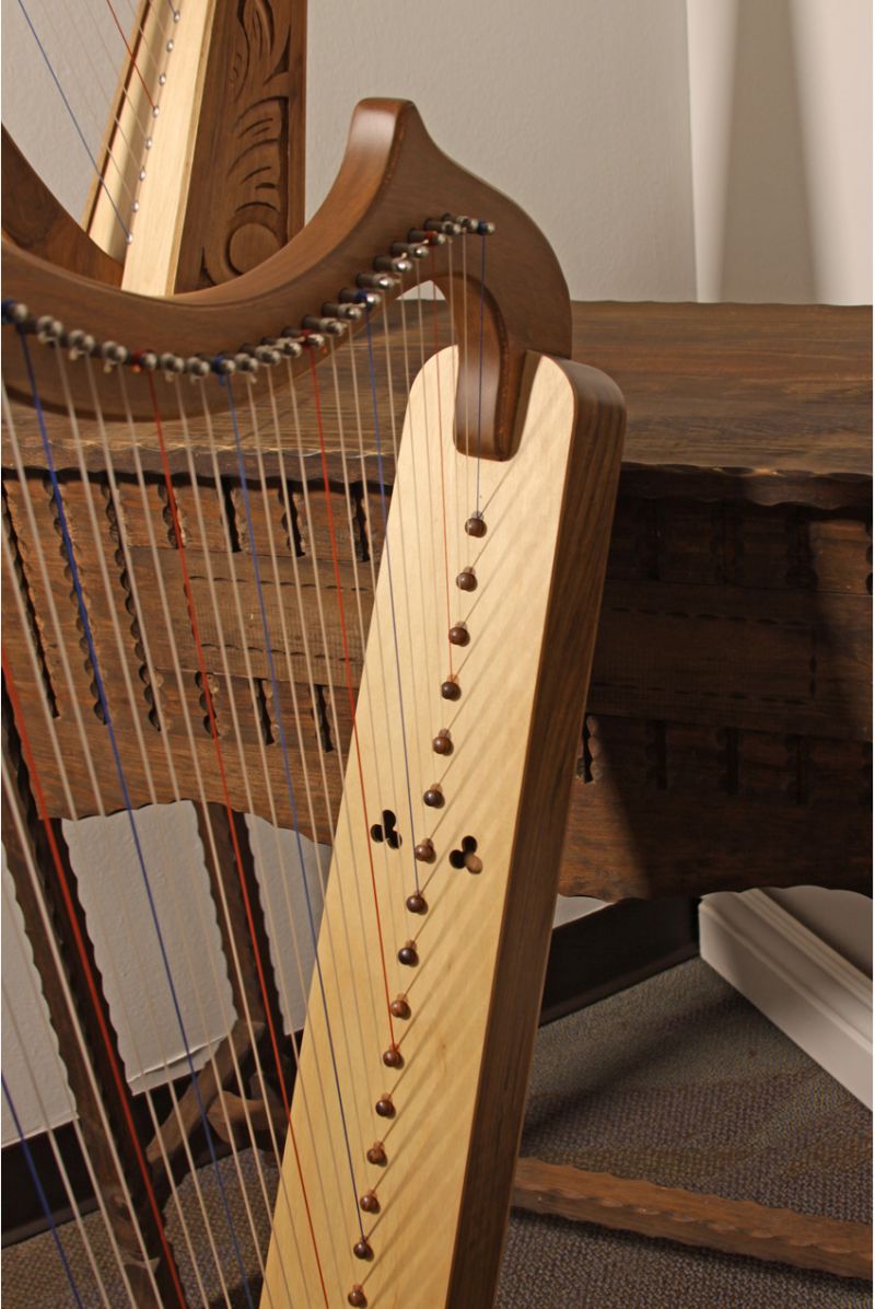 Early Music Shop 29-String Gothic Harp - Walnut