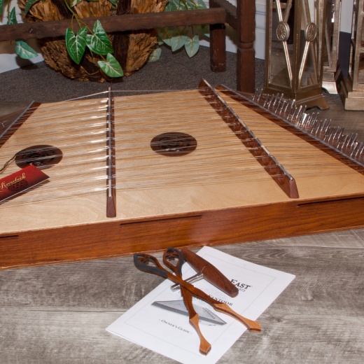 Roosebeck 12/11 Hammered Dulcimer With Hammers