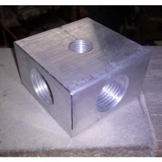 Threaded Aluminum Manifold For Italian Bladder Presses