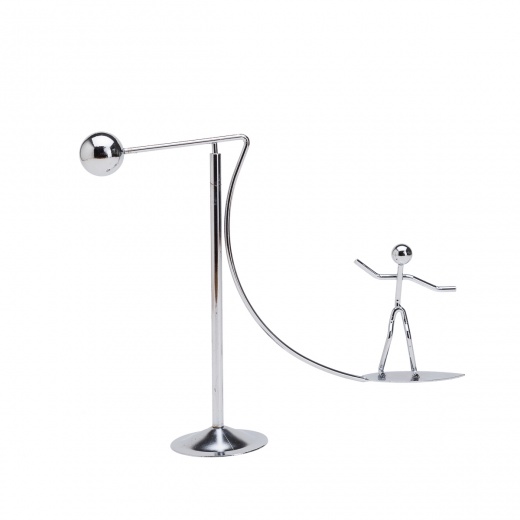 Perpetual Motion Desktop Toy - A Stunning Science-Inspired Desk Accessory