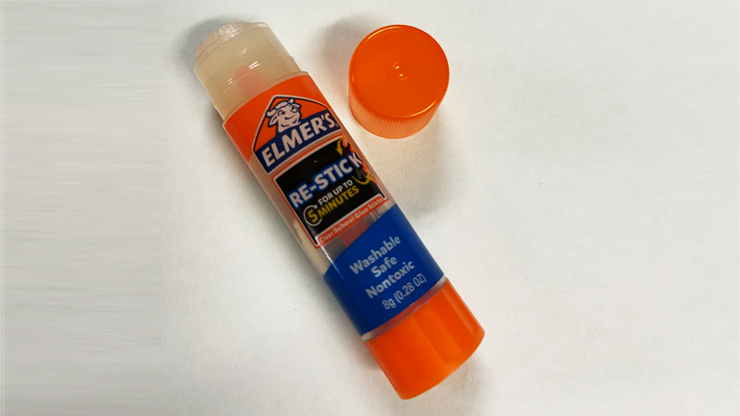 Repositionable Glue Stick (1 Unit) - Murphy's Magic Supplies, Inc. -  Wholesale Magic