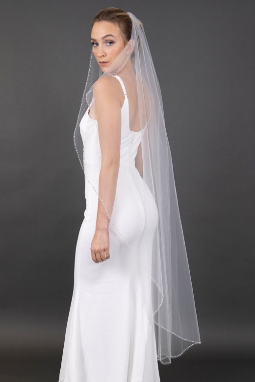 HW Veil Waltz-Length Bridal Veil Scattered with Pearls