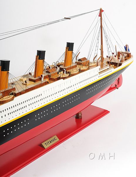 Titanic Painted Xl