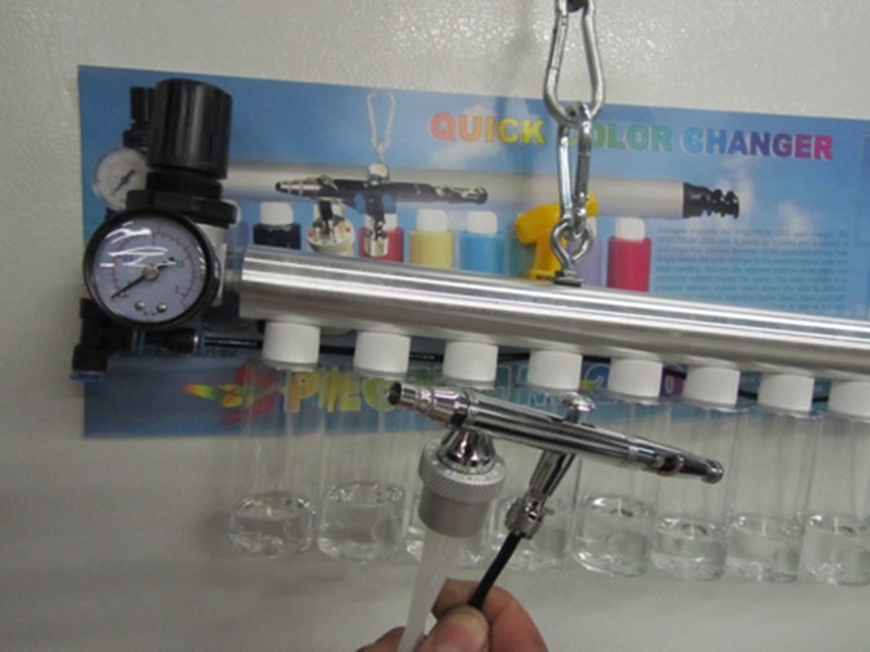 Silentaire Spectrum 2012 Quick Color Changer with Integrated Airbrush