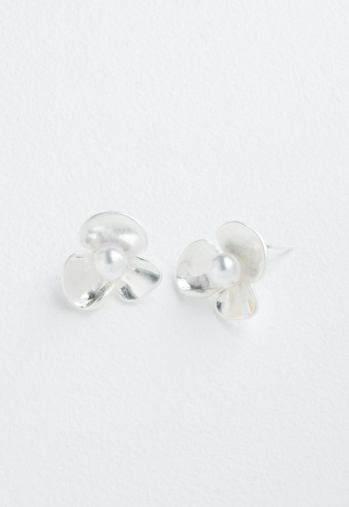 Perennial Bloom Earrings In Silver