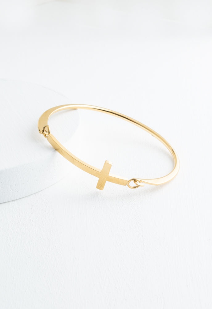 Faithfully Yours Cross Bracelet In Gold