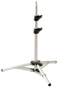 Smith-Victor 3 Feet Air-Cushioned Light Stand With 5/8 Inch Top: Model # RAVEN RS3