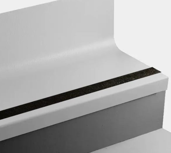 Johnsonite Platinum Hammered Rubber Stair Tread