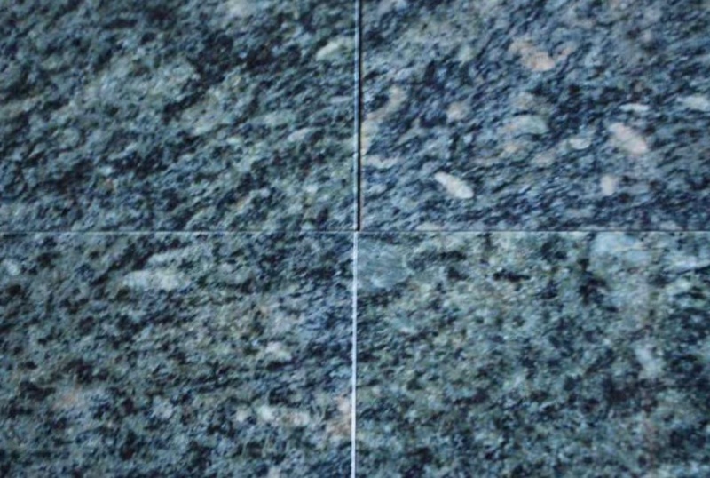 Verde Maritaka Granite Tile - Polished
