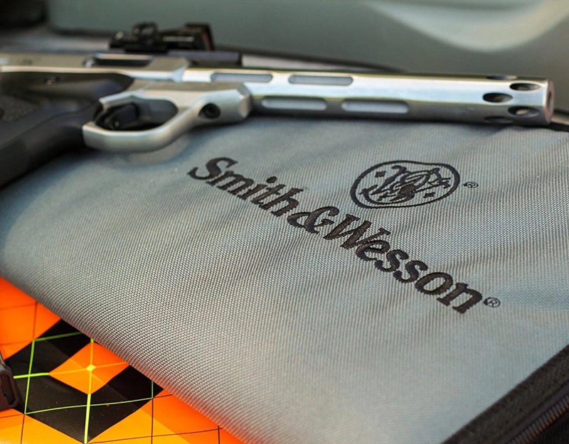 S&W Defender Pistol Soft Sided Case – Medium