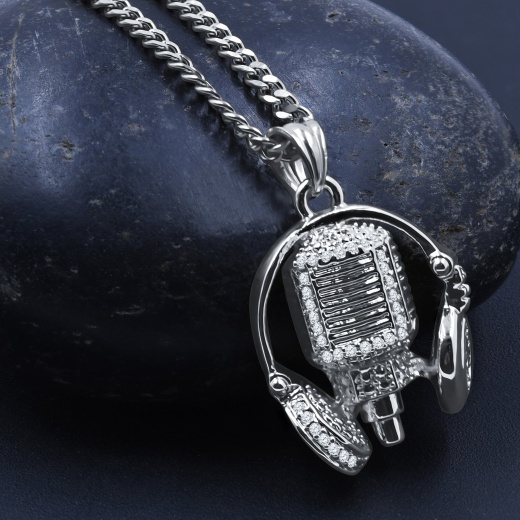 Merveilleux Stainless Steel Chain And Charm - Hip Hop Pendant for Music Lovers