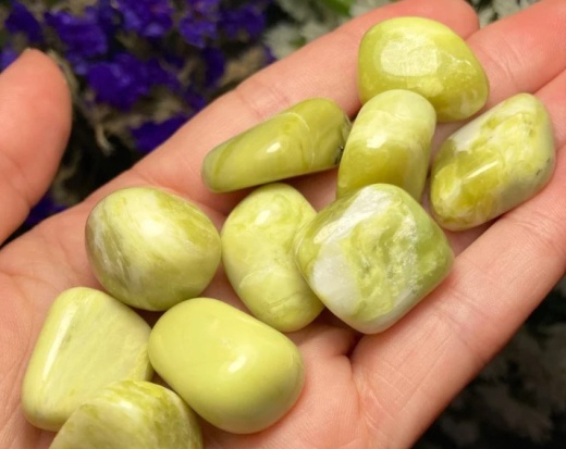 Natural Tumble Stone : Serpentine