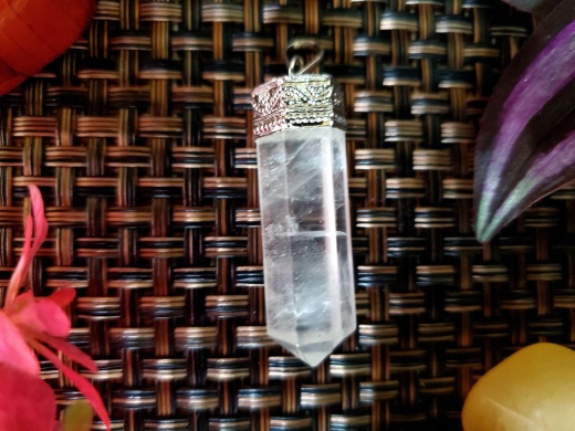 Clear Quartz Stone Single Point Pendant