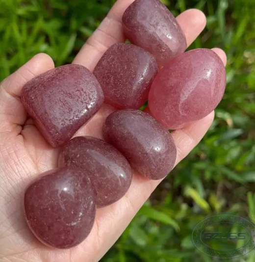 Natural Tumble Stone : Strawberry Quartz Tumbled
