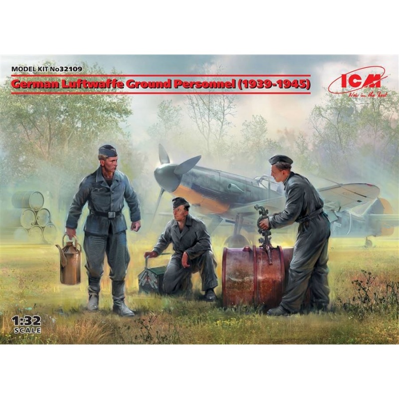 Icm German Luftwaffe Ground Personnel (1939-1945) Plastic Figures, 1/32 Scale